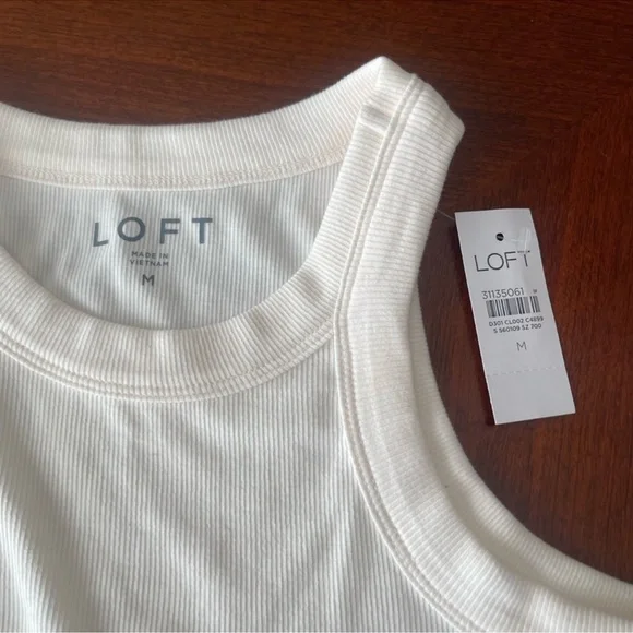 Loft Perfect Tank - Picture 2 of 2